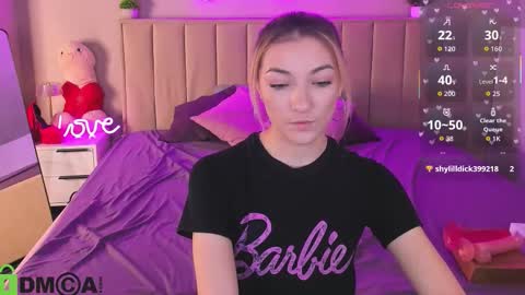 kimberlly_smith online show from 03-25-26, 12:27