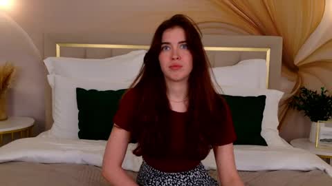 Snapshot of kimberly_bond chatting on 07-07-26, 06:56 Kimberly online show from 07-07-26, 06:56