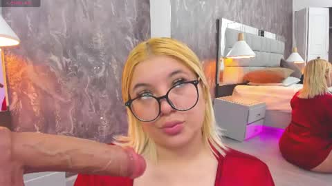 Snapshot of kimberly_cam_ chatting on 06-09-26, 08:53 Your kim online show from 06-09-26, 08:53