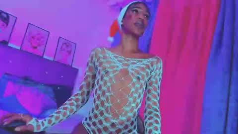 Snapshot of kimberly_thompsom chatting on 12-24-24, 03:26 Your Queen KIM online show from 12-24-24, 03:26