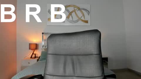 Snapshot of kimberlycoxxx chatting on 12-06-24, 01:18 kimberly online show from 12-06-24, 01:18