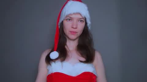 Kimberly online show from 12-21-25, 06:09