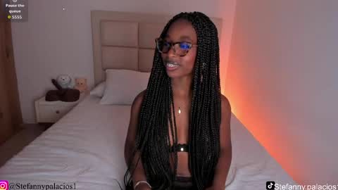 Queen Kim online show from 04-09-26, 01:16