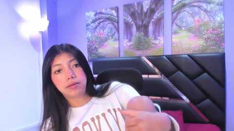 Kimberly Villalobos online show from 11-24-25, 11:32