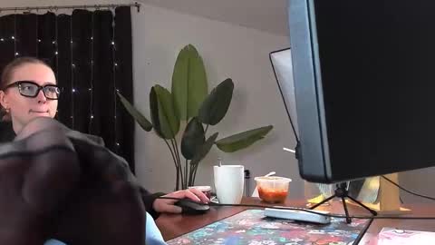 kimclarks online show from 02-08-26, 08:56