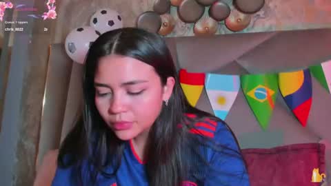 Snapshot of kimdevinne chatting on 06-18-26, 03:07 KIM online show from 06-18-26, 03:07