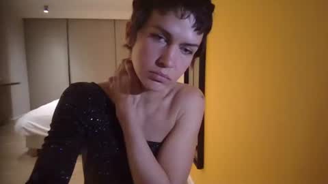 Kim  online show from 01-11-26, 06:35