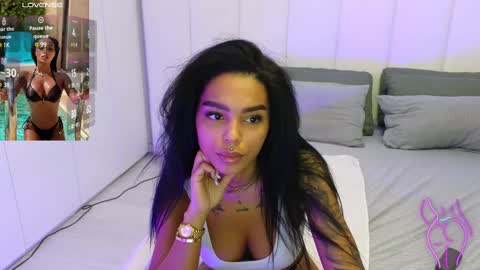 Kim online show from 02-10-25, 04:52