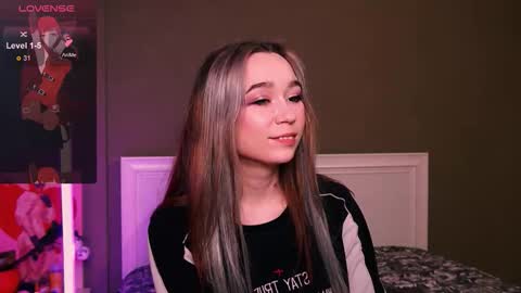 Kimiko online show from 12-19-25, 03:08