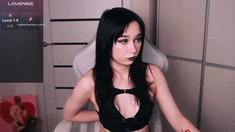 Snapshot of kimiko_luv chatting on 06-15-26, 05:42 Kimiko online show from 06-15-26, 05:42