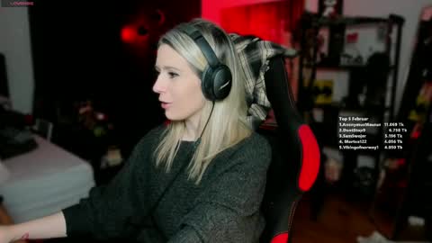 Wolfs Girl online show from 02-26-25, 08:54