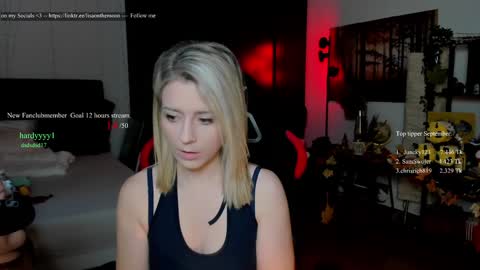 Wolfs Girl online show from 09-27-25, 01:05