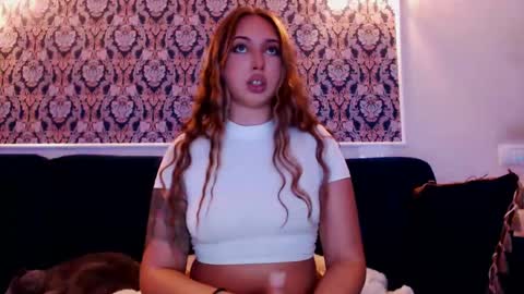 Kim Lee  online show from 12-19-24, 10:53