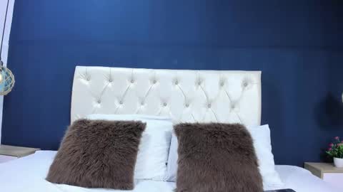 kimluna1 online show from 10-27-25, 01:09