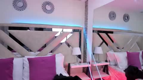 kimluna1 online show from 04-08-26, 11:21