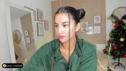 Kim  online show from 01-03-25, 08:11