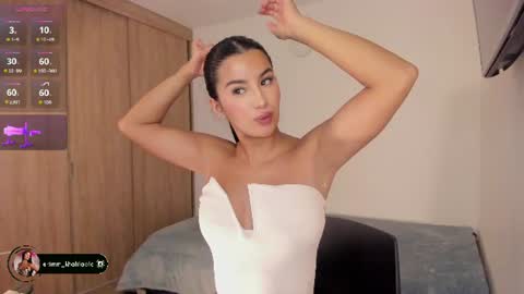 Kim  online show from 07-08-26, 01:10