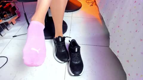 kimmberly_saenz_ online show from 01-15-26, 11:52