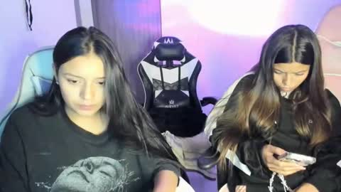 kimmi online show from 11-26-25, 11:06