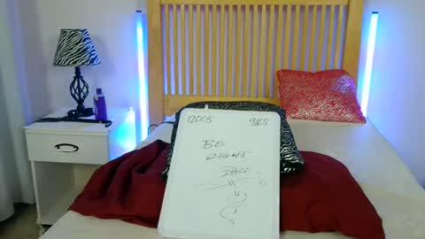 Kimmi Taylor online show from 10-22-25, 07:35