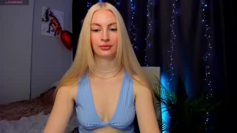 kimmy1_powell online show from 10-23-25, 04:12