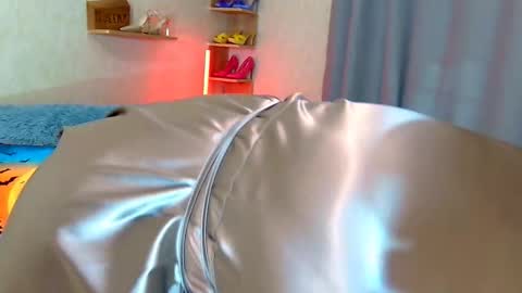 Snapshot of kimpolloc chatting on 11-01-25, 06:43 Kim online show from 11-01-25, 06:43