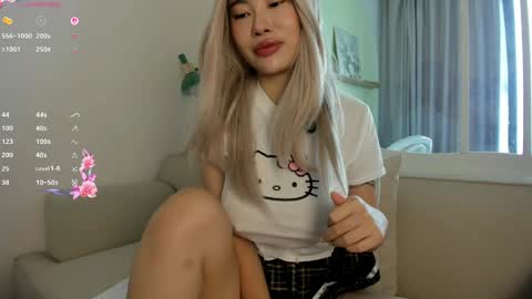 Kim online show from 05-05-26, 06:43