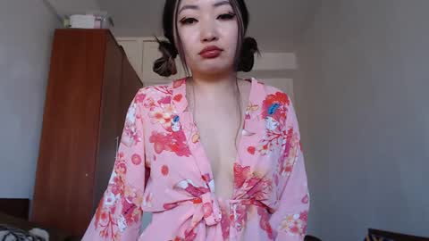 Snapshot of kimso67 chatting on 03-11-25, 03:48 Kimso online show from 03-11-25, 03:48
