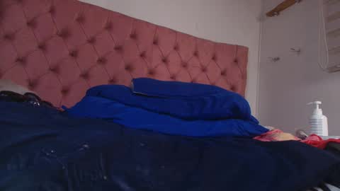 Bella online show from 01-14-25, 09:13