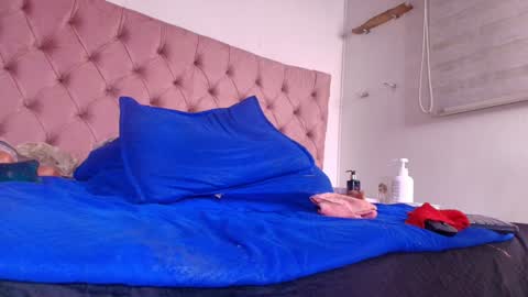 Bella online show from 01-23-25, 06:06