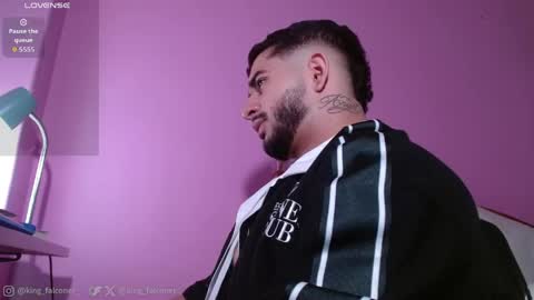 Angel Falconer online show from 04-26-26, 01:36