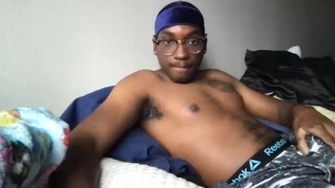 Snapshot of king_lj293 chatting on 05-25-26, 06:47 king lj online show from 05-25-26, 06:47