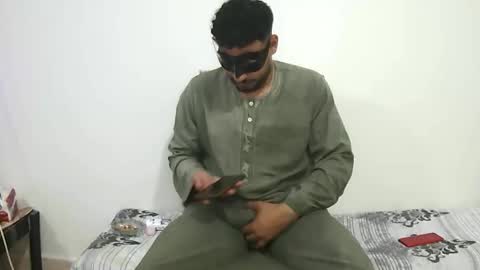 Snapshot of king_of_arabians chatting on 05-30-26, 12:35 king_of_arabians online show from 05-30-26, 12:35