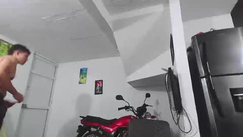 Snapshot of king_russo chatting on 02-06-25, 11:37 king_russo online show from 02-06-25, 11:37