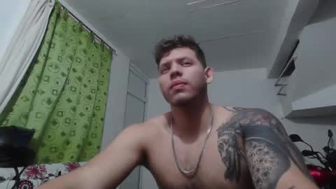 Snapshot of king_russo chatting on 10-09-25, 12:19 king_russo online show from 10-09-25, 12:19