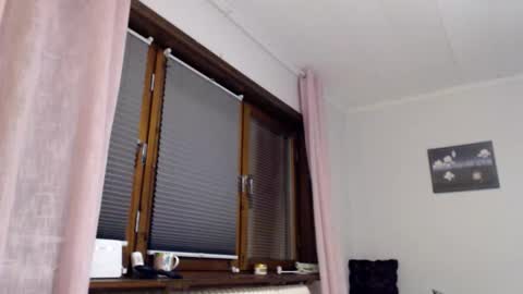 Snapshot of kingandprincess chatting on 09-25-25, 06:11 sexysexyhotwetpinkredpussy online show from 09-25-25, 06:11