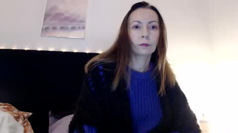 Snapshot of kingandprincess chatting on 11-30-25, 06:23 sexysexyhotwetpinkredpussy online show from 11-30-25, 06:23