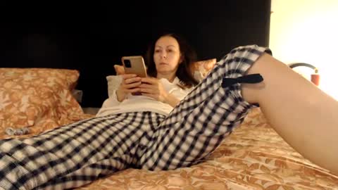 Snapshot of kingandprincess chatting on 07-10-26, 09:39 sexysexyhotwetpinkredpussy online show from 07-10-26, 09:39