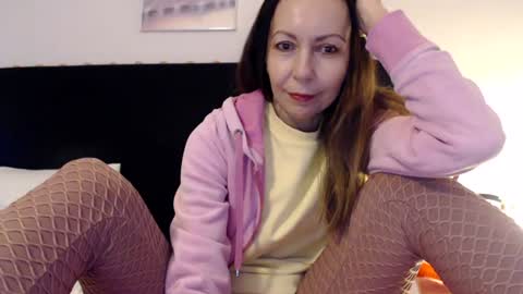 Snapshot of kingandprincess chatting on 07-21-26, 07:27 sexysexyhotwetpinkredpussy online show from 07-21-26, 07:27