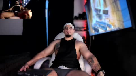 Snapshot of kingbear777 chatting on 12-22-24, 01:45 King Bear online show from 12-22-24, 01:45