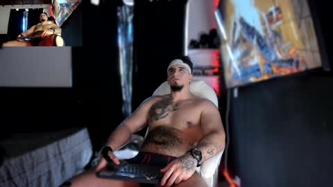 Snapshot of kingbear777 chatting on 01-27-25, 03:26 King Bear online show from 01-27-25, 03:26