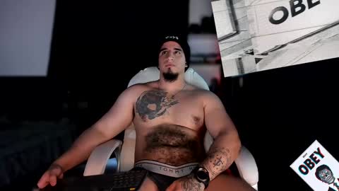 Snapshot of kingbear777 chatting on 02-02-25, 08:02 King Bear online show from 02-02-25, 08:02