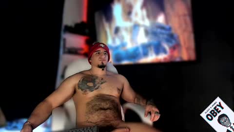 Snapshot of kingbear777 chatting on 02-08-25, 03:41 King Bear online show from 02-08-25, 03:41