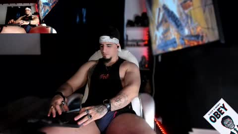 Snapshot of kingbear777 chatting on 02-15-25, 01:31 King Bear online show from 02-15-25, 01:31