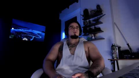 Snapshot of kingbear777 chatting on 09-21-25, 01:57 King Bear online show from 09-21-25, 01:57