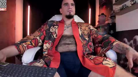 King Bear online show from 03-20-26, 01:32