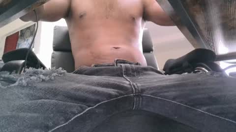 Snapshot of kingcf1 chatting on 05-23-26, 11:36 kingcf1 online show from 05-23-26, 11:36