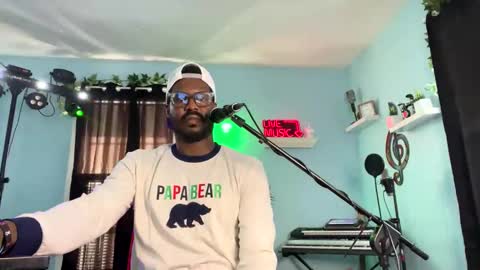 Snapshot of kingcorbra chatting on 02-13-25, 07:10 KC online show from 02-13-25, 07:10