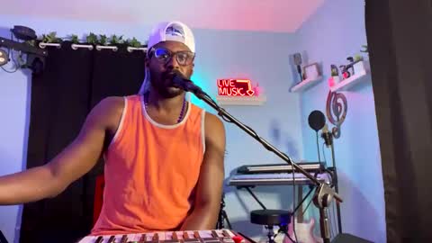 Snapshot of kingcorbra chatting on 02-18-25, 02:49 KC online show from 02-18-25, 02:49