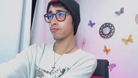 kingdanny_8 online show from 10-15-25, 02:33